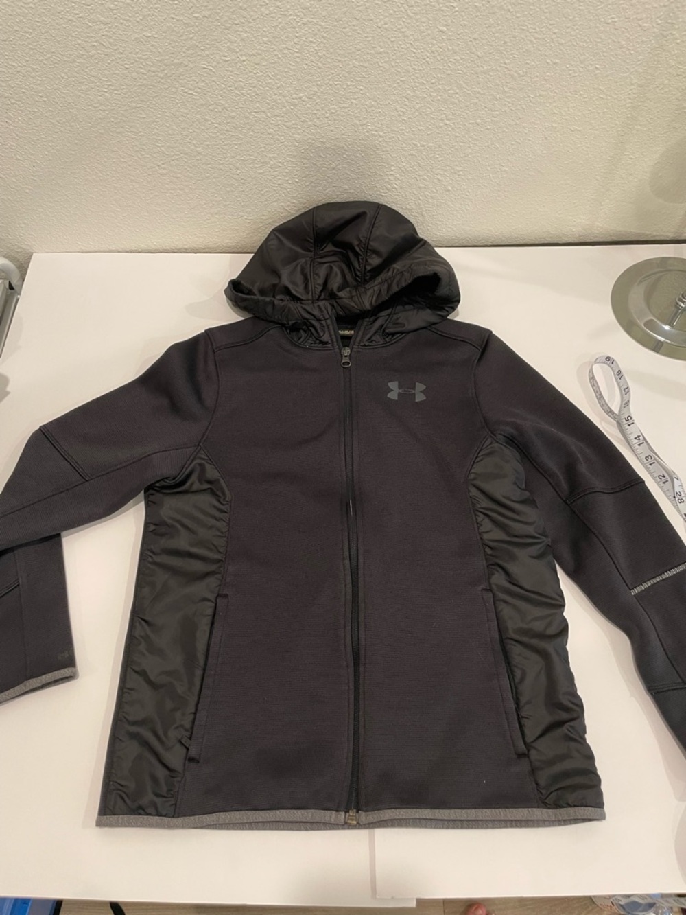 Under Armour Youth Storm hooded jacket full front zipper,water-repellent tech. L